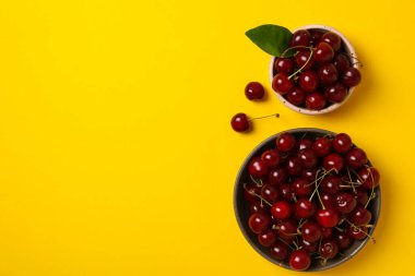 Taze yaz yemeği kavramı - lezzetli kiraz