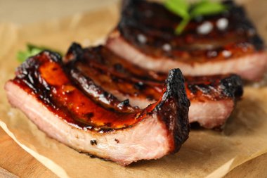 Lezzetli kızarmış yemek - ızgara pirzola, lezzetli kızarmış et