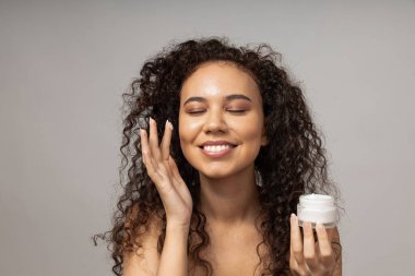 Güzellik konsepti, cilt ve yüz bakımı konsepti.