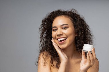 Güzellik konsepti, cilt ve yüz bakımı konsepti.