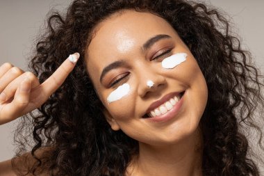 Güzellik konsepti, cilt ve yüz bakımı konsepti.