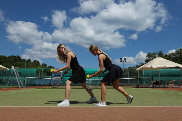 オデッサ ウクライナ スポーツとスポーツのライフスタイルの概念 テニス — ストック写真