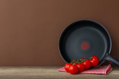 Mutfak malzemeleri ve mutfak tabağı kavramı