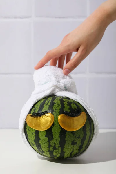 Concept Cosmetic Beauty Procedures Watermelon Cosmetic — Stock Photo, Image