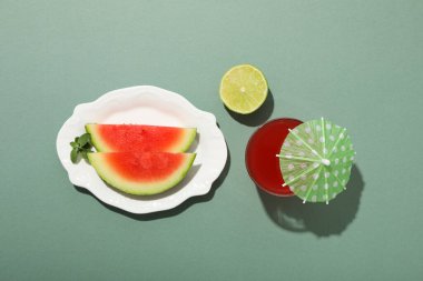 Taze ve sulu yiyecek kavramı - karpuz