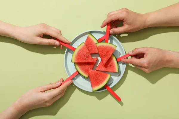 新鮮でジューシーな食べ物の概念 スイカ — ストック写真