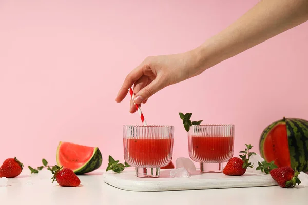 Konzept Des Frischen Und Schmackhaften Sommergetränks Wassermelonen Smoothie — Stockfoto
