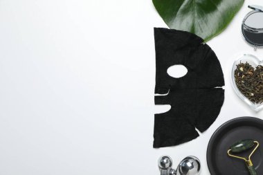 Kozmetik maskeli yüz ve cilt bakımı kavramı