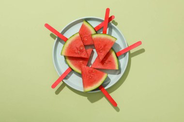 Taze ve sulu yiyecek kavramı - karpuz