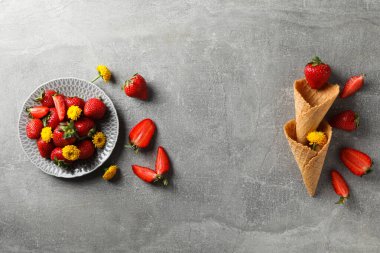 Tatlı ve taze yaz meyvesi - lezzetli çilek