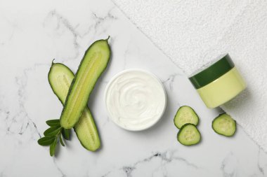 Yüz ve cilt bakımı kavramı - salatalık kozmetik