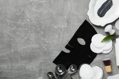 Kozmetik maskeli yüz ve cilt bakımı kavramı