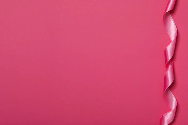Konzept Der Verschiedenen Bänder Rosa Band Auf Rosa Hintergrund — Stockfoto