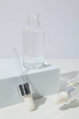 Yüz ve cilt bakımı kavramı Hyaluronic asitle