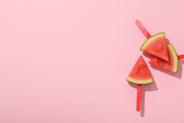 Taze ve sulu yiyecek kavramı - karpuz