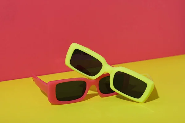 Red Yellow Sunglasses Red Yellow Background — Stock Photo, Image