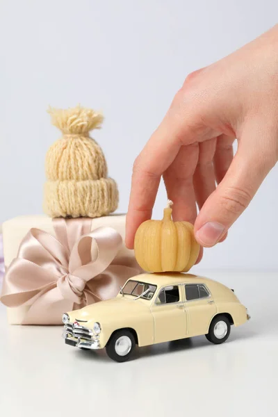 Toy Retro Car Hat Pumpkin — Stock Photo, Image