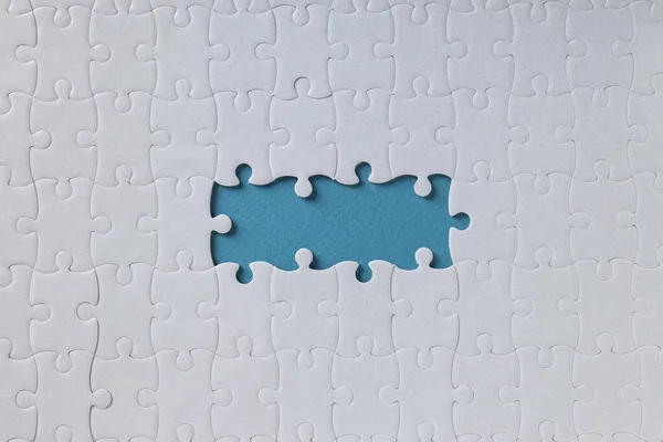 Weiße Puzzles Mit Fehlenden Elementen Platz Für Text — Stockfoto