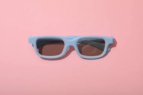 Μπλε Γυαλιά Αραιωμένους Φακούς Ανοιχτό Ροζ Φόντο — Φωτογραφία Αρχείου