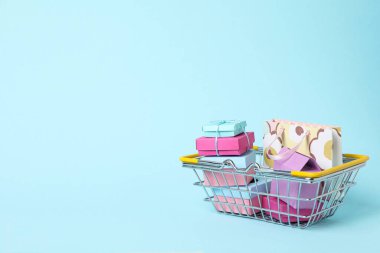 Alışveriş ve satın alma kavramı, satış ve indirim