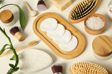 Kişisel bakım konsepti, kişisel bakım için bambu aksesuarlar.