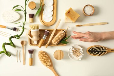 Kişisel bakım konsepti, kişisel bakım için bambu aksesuarlar.