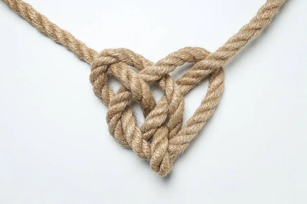 ロープハートの形をしたケルトの結び目 クリエイティブな団結 保護の概念 — ストック写真