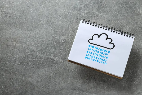 Notebook Nakresleným Mrakem Šedém Pozadí Koncept Cloud Computingu Místo Pro — Stock fotografie