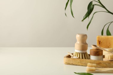 Kişisel bakım konsepti, kişisel bakım için bambu aksesuarlar.