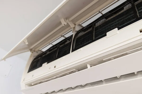 Air Conditioner Repair Preparing Summer Season — Stock Photo, Image