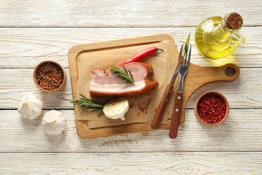 Et ve lezzetli yemek konsepti - lezzetli pastırma