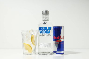Odessa, Ukrayna, 09.08.2023: Alkol içeceği - Absolut vodka