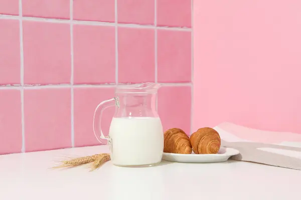 Концепция Вкусной Еды Молоко Хлебобулочными Изделиями — стоковое фото
