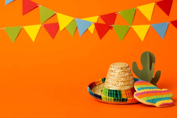 Meksykański Symbol Kaktusa Sombrero Kolorowym Tle — Zdjęcie stockowe
