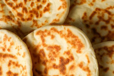 Lezzetli fırın yemeği konsepti. Lezzetli Pita, evde yapmak için yemek.