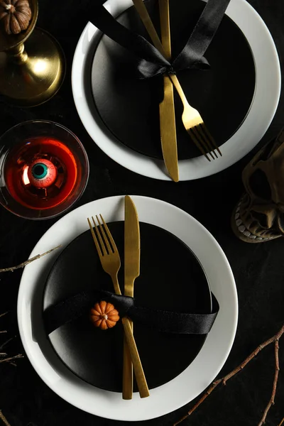 Feestelijke Tafelset Voor Halloween Diner Met Kaarsen Bestek — Stockfoto