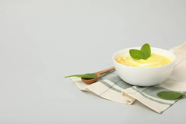 Conceito Almoço Saboroso Com Deliciosa Sopa Queijo — Fotografia de Stock