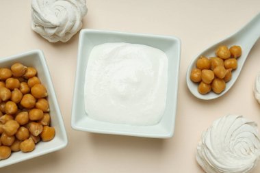 Aquafaba, vejetaryen yemek ve yemek kavramı.