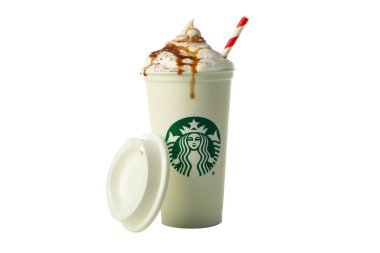 Ukrayna, Kyiv, 24 / 08 / 2023: PNG, logolu Starbucks kahve fincanı, beyaz arka planda izole edilmiş.