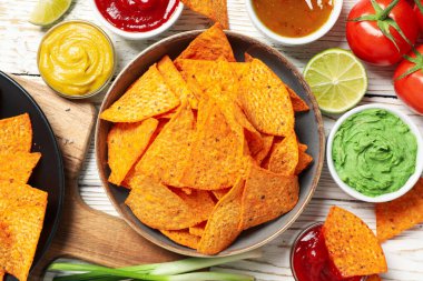 Abur cubur ve abur cubur kavramı - mısır cipsi