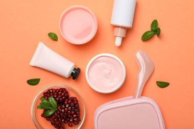 Kişisel bakım ve cilt ürünleri kavramı - nar kozmetiği