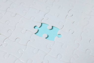 Bulmacalar, farklı kavram ve fikirler için kompozisyon