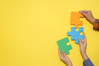 Bulmacalar, farklı kavram ve fikirler için kompozisyon