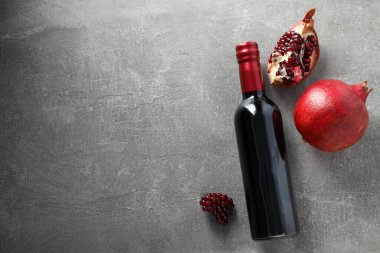 Nar şarabı, gurme alkol içeceği, lezzetli içecek.