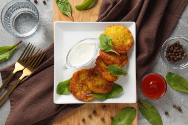 Lezzetli yemek konsepti. Lezzetli patates kızartması.