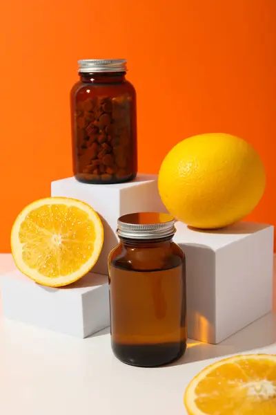 Vitamine Een Fles Vorm Van Tabletten — Stockfoto