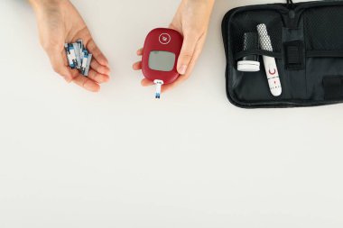 Diyabet için gerekli unsurlar, üst görünüm.