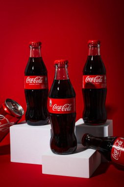 Odessa, Ukrayna, 03.09.23: Coca Cola içeceği, soda