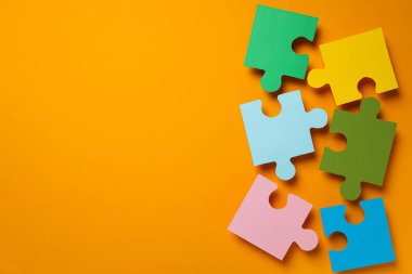 Bulmacalar, farklı kavram ve fikirler için kompozisyon