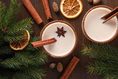 Eggnog, Noel tatili için geleneksel içecek, kış tatili içeceği